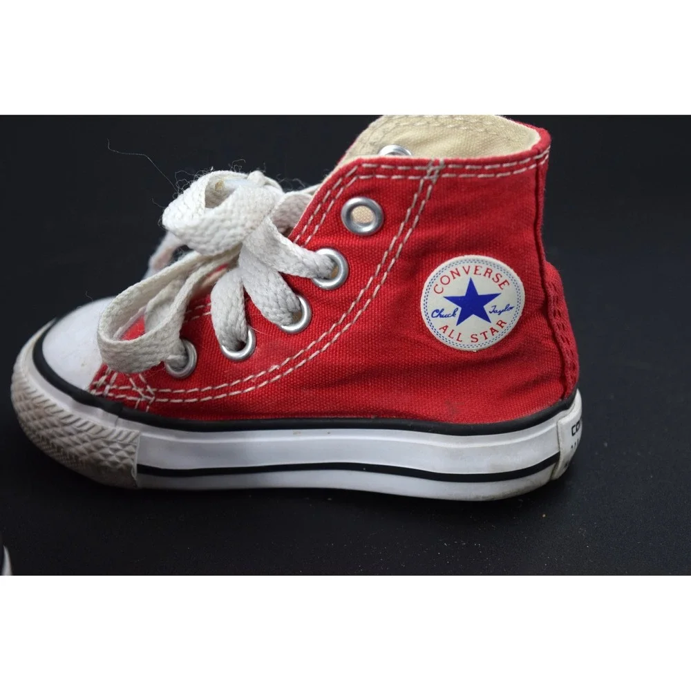 Converse Chuck Taylor All Star Kids Size 3 Red Good High Top Canvas Sneakers